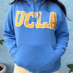 OFFICIAL UCLA EMBROIDERED HOODIE 💙💛🐻
